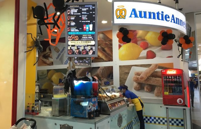 Auntie Anne’s Store