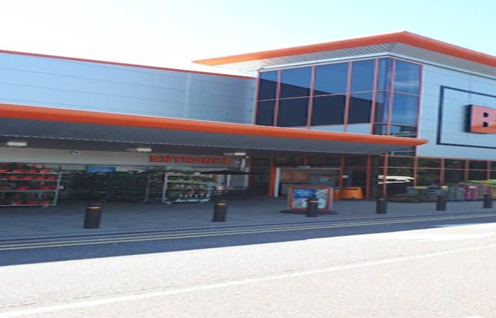 B&Q banner