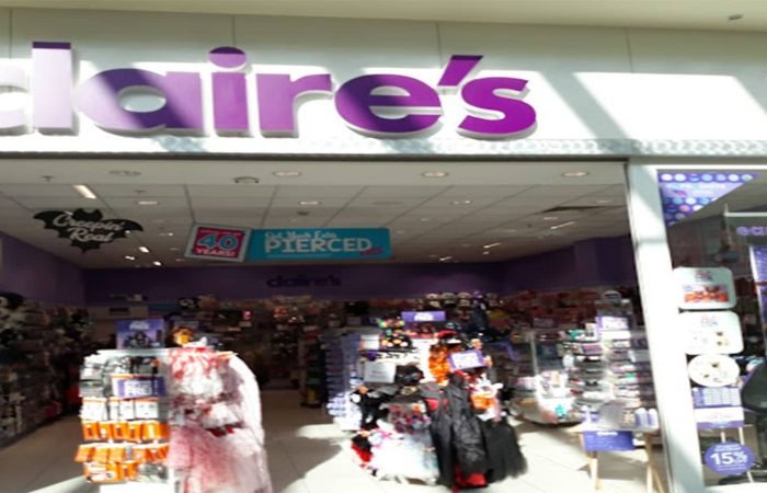 Claires banner