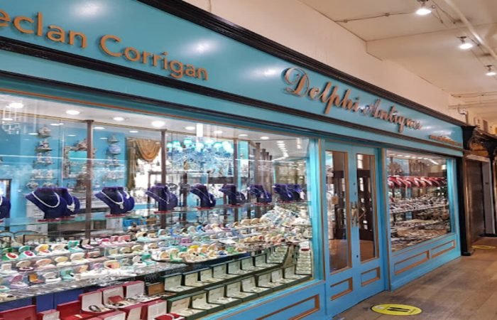 Delphi antiques banner