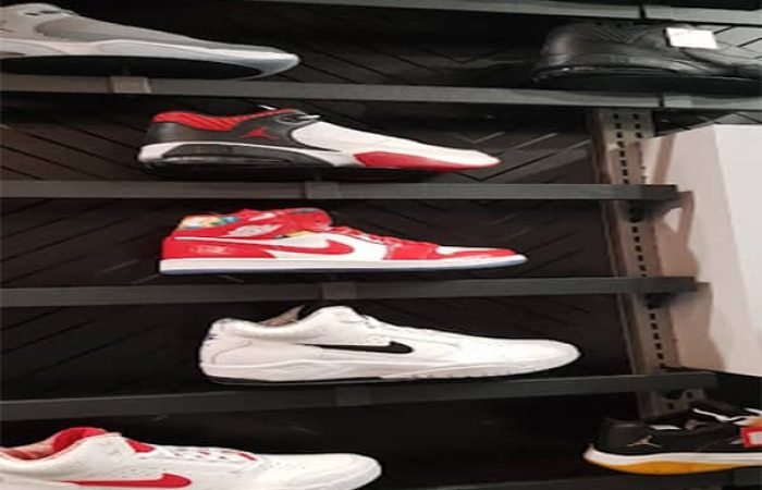 Foot locker 1