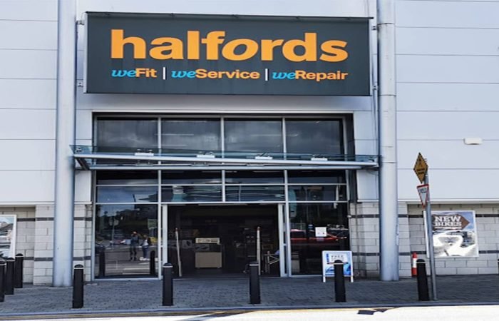 Halfords banner