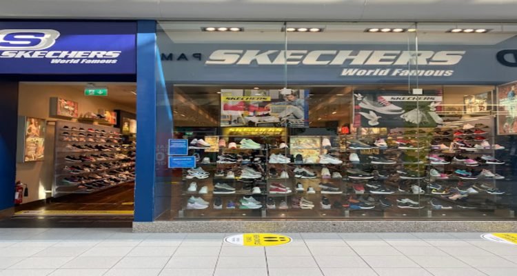 Skechers banner