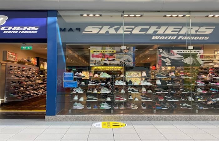 Skechers banner