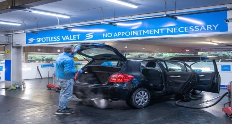 Spotless vallet banner