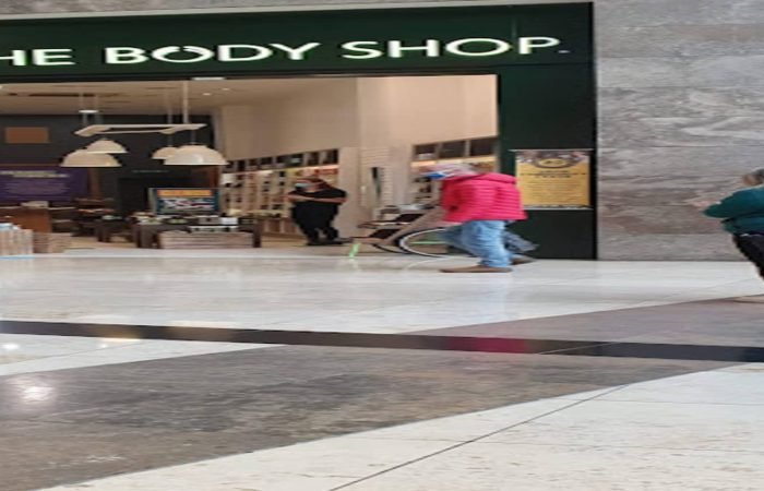The body shop banner