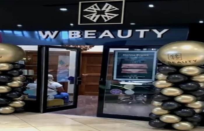 W beauty banner